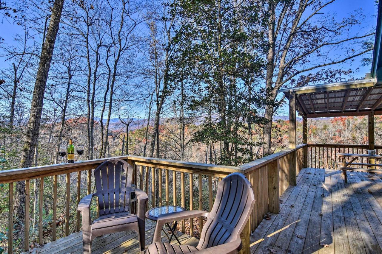 Holiday home Natures Retreat With Hot Tub 7 Mi To Bryson Whittier